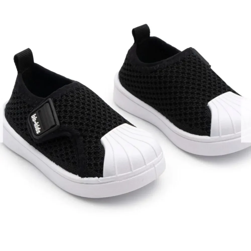 2 Tiny‎ Feet Summer Sneakers - Non-Slip Baby Shoe- Blk/Wht 6/7 (22)NWT IN PACKAG